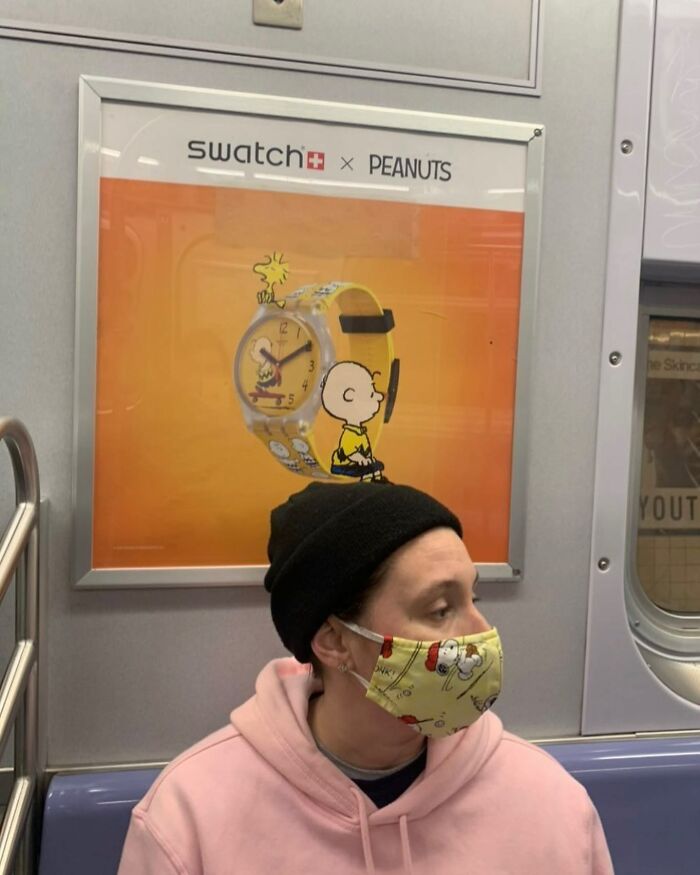 Subway-Signs-Resemble-Sitting-People