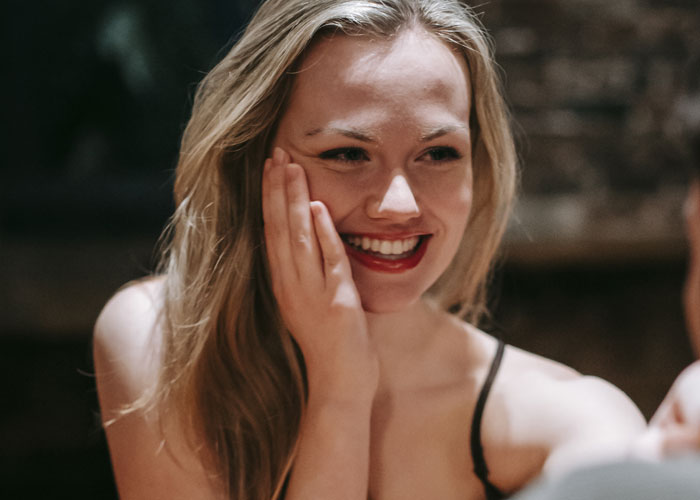 32 Things That Only Attractive People Can Get Away With, As Shared In This Viral Thread