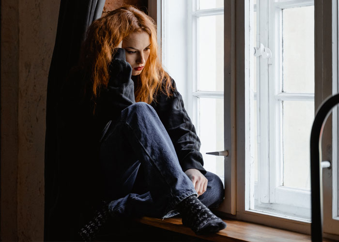 “Haven’t Spoken To My ‘Parents’ In Over 10 Years”: 30 People Reveal Their Thoughts On Parents Kicking Their Kids Out At 18