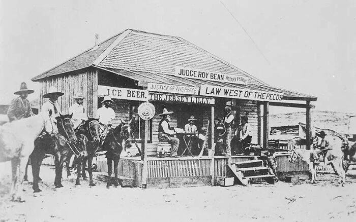 Judge Roy Bean&rsquo;s notary office, which served as a saloon as well. Texas, 1900.