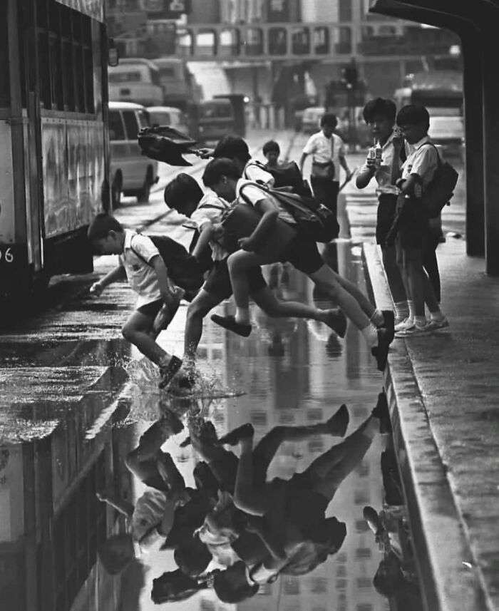 Instagram Account With Over 574 Thousand Followers Features Amusing Street Photos (30 New Pics)