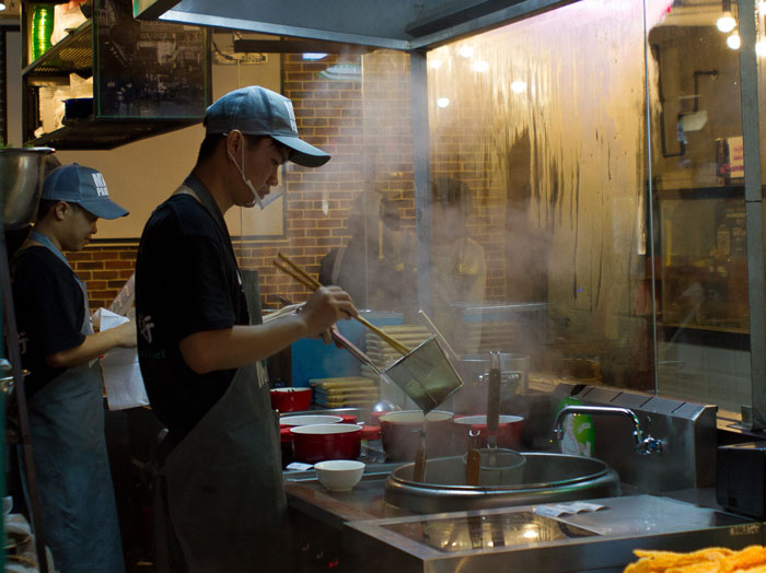 Chef Maliciously Complies, Pranking Customer Who Wanted His Meal As Spicy As If The Chef Hated Him