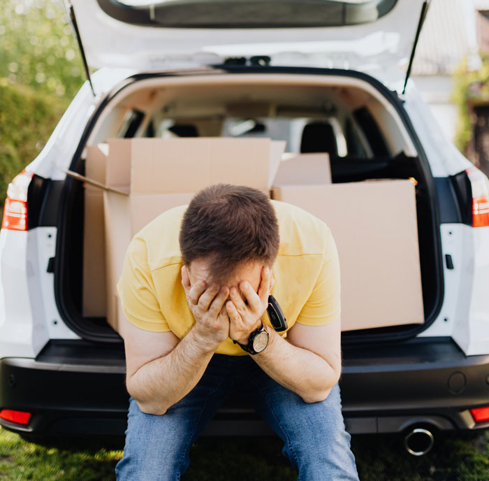 Woman Leaves Man Out Of The Blue After A 5-Year Relationship, Returns And Expects Everything To Be The Same