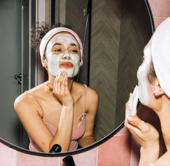 "My Husband Has Seen Me Cut Open": Twitter Comes After This Woman Who Shared What Women Should Never Do In Front Of Their Husbands