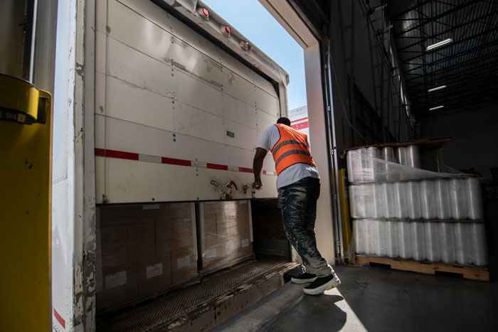 "You Don't Want Me To Unload My Car? Great!": Employee Agrees With Coworker Insisting He Shouldn't Help Unload His Car