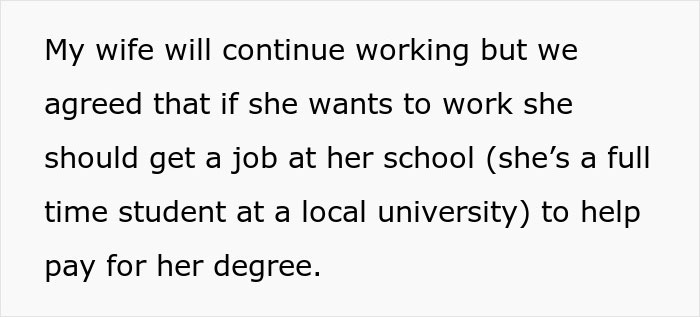 Mom Can't Believe Her Husband Suggested Her Daughter Sleep On The Couch, While His Daughter Gets A Whole Room To Herself