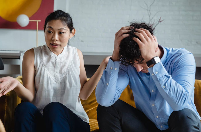 Mom Can't Believe Her Husband Suggested Her Daughter Sleep On The Couch, While His Daughter Gets A Whole Room To Herself