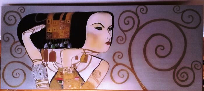 I Tried To Upcycle An Old Dresser To Earn Money And Failed Miserably