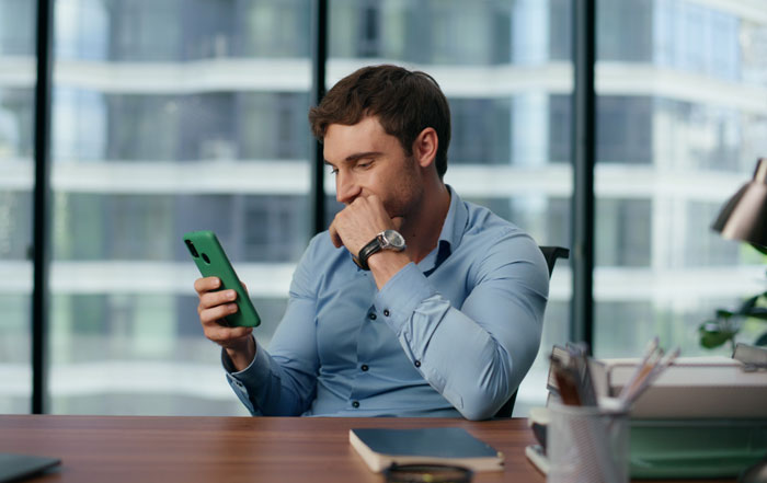 Woman Maliciously Complies With Boss's Demands To Work From The Office, Makes Him Lose His Bonus And The Job