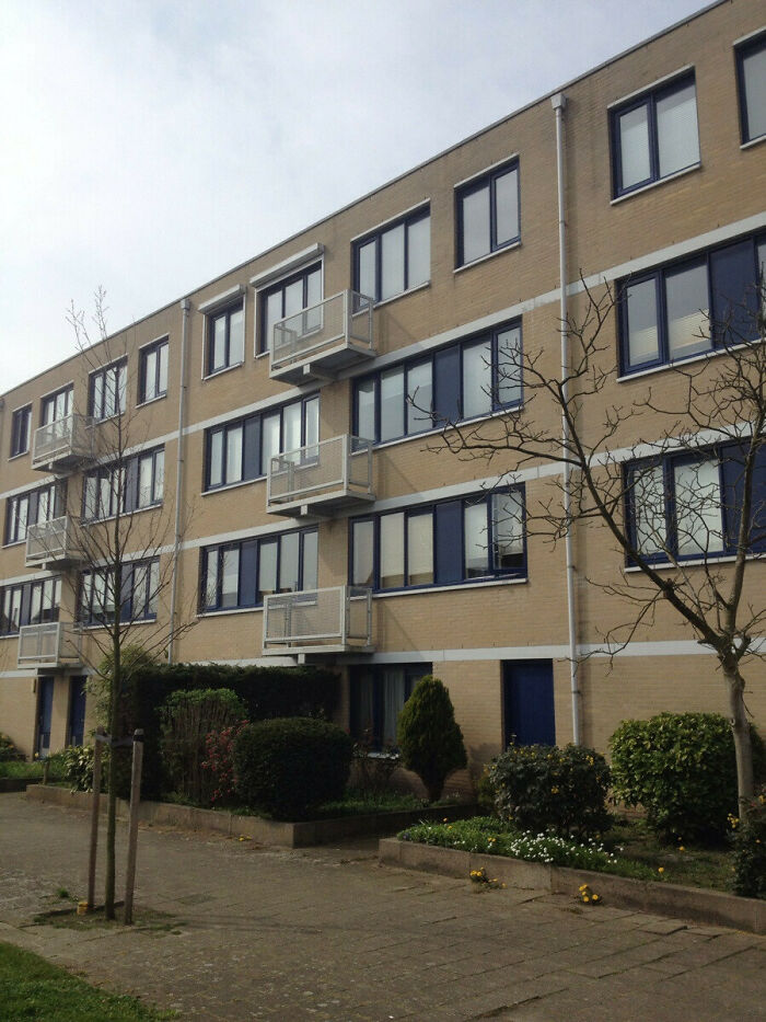 2bedroom House With A Balcony !