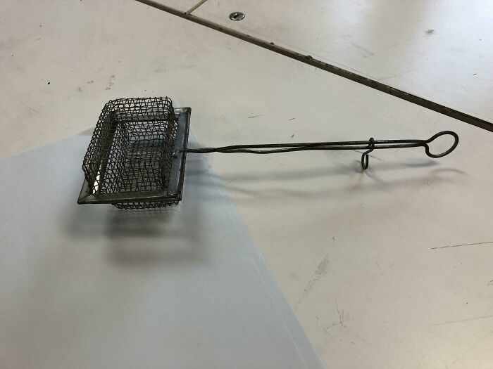 Antigüedad del siglo XIX, tengo que averiguar qué es para un proyecto escolar