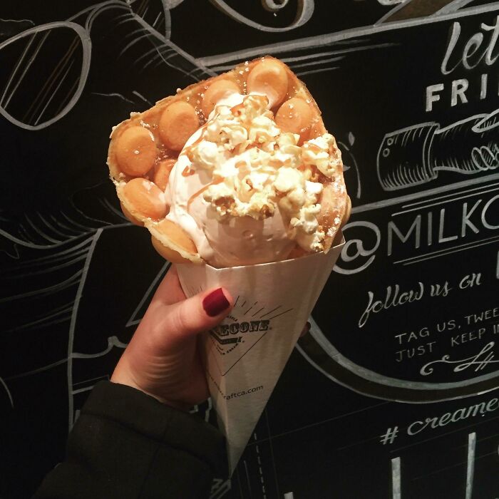 Ice cream in the bubble cone 