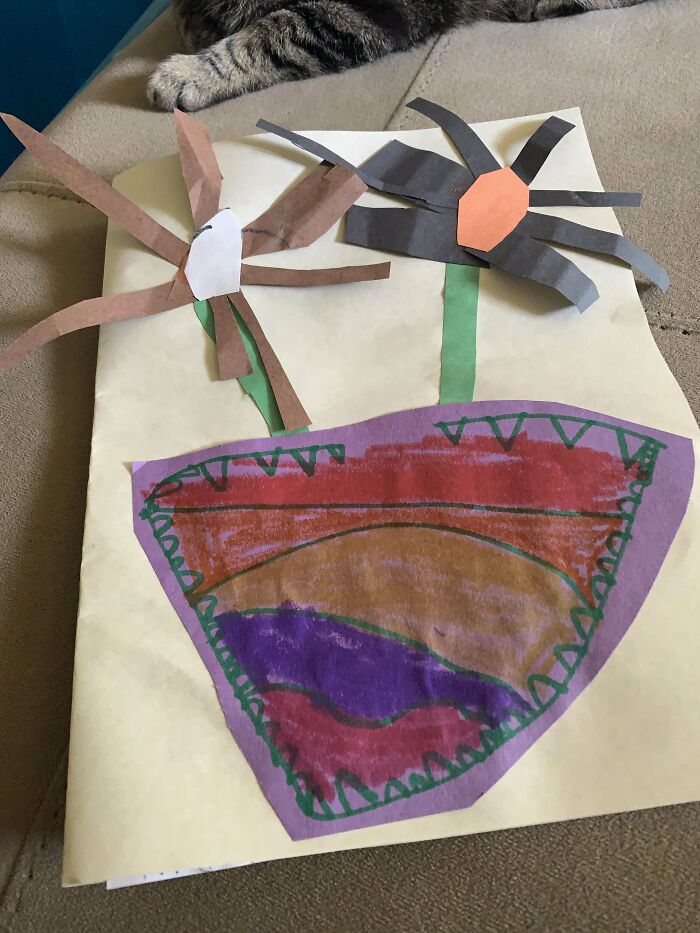 My Kindergartener Made Mother’s Day Cards In Class Today. She Said She Made “Spider Flowers And A Dinosaur Mouth Vase Because You Love Scary Movies” 