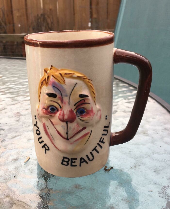Creepy Face, Poor Grammar, Perfect Mug