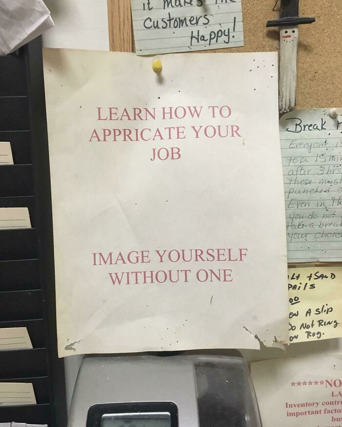 Cartel amenazador e histérico a la vez de mi primer trabajo (tienda de donas)