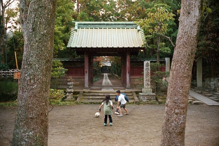 Shin Noguchi From Japan Shoots The Invisible Elements In Street Photography (New Pics)
