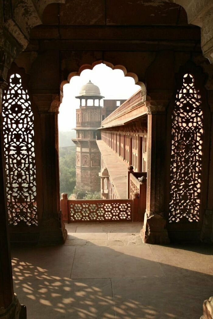 Agra Fort, India: A 16th-Century Red Sandstone Mughal Fortress, Blending Hindu And Islamic Architecture