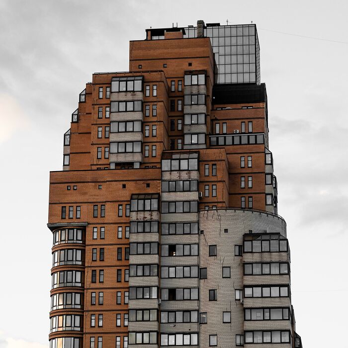 Saint-Petersburg, 59.859704, 30.392848