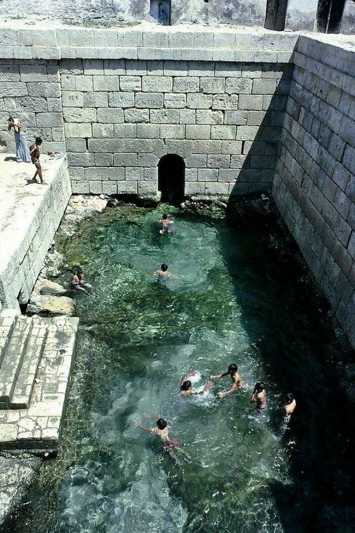 One Of The Three Roman Pools Of Gafsa, In Tunisia, Two Of Which Are Open. Built In The 2nd Century Bce, They Are About Five Meters Deep And Are Fed By Hot Water Springs