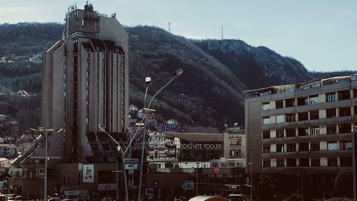 Town Square View Towards "Zlatibor Hotel" In Užice, Serbia [oc]