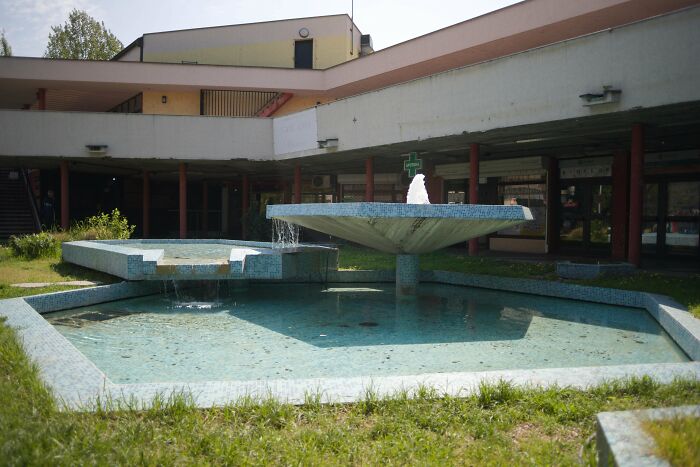 [oc] Fontana Complex, New Belgrade, Serbia. Built In 1968, Architect Uroš Martinović