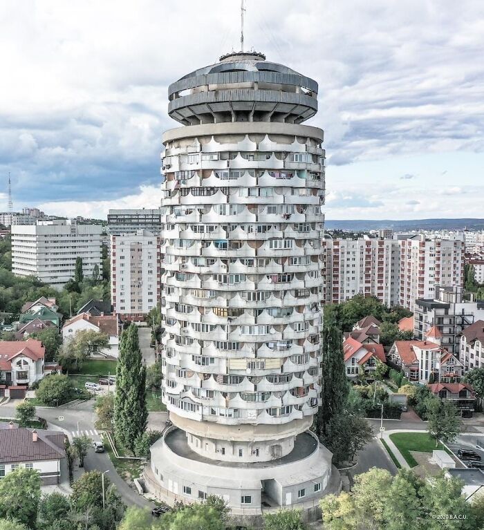 "Romanița" Collective Housing Tower For Small Family Units, Chisinau, Moldova, Built Between 1978-86, Architect: Oleg Vronsky With O. Blogu, S. Crani, N. Rebenko And P. Feldman. Engineer A. Marian. © Bacu/ Photo By Dumitru Rusu