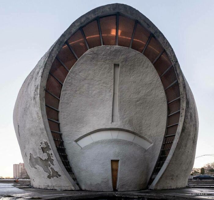 One Of The Two Halls Of Parting, Memory Park (Kiev) Ukraine. Built 1968–1981 Architect: A. Miletsky Concept, Design, Architectural Plastic Copyright Modeling Of Wall Of Remembrance By Artists Ada Rybachuk And Vladimir Melnichenko (C) Bacu / Photo By Dumitru Rusu