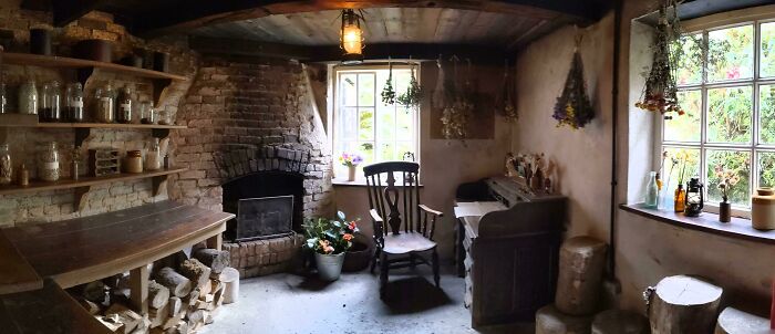 Head Gardener's Office