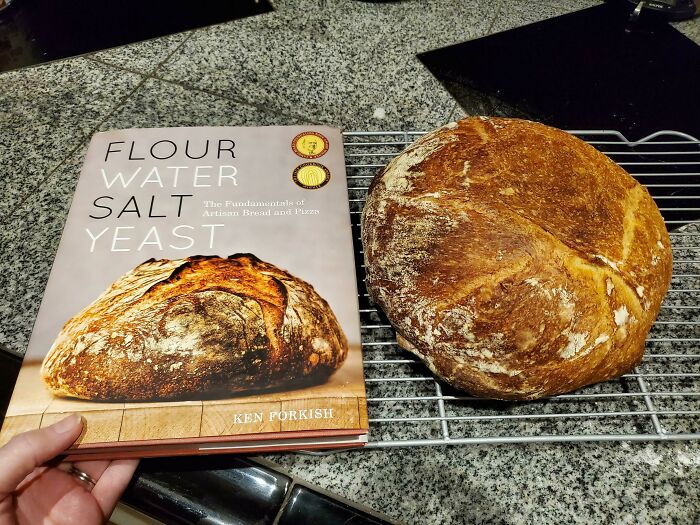 Orgullosa de mi segunda hogaza de pan