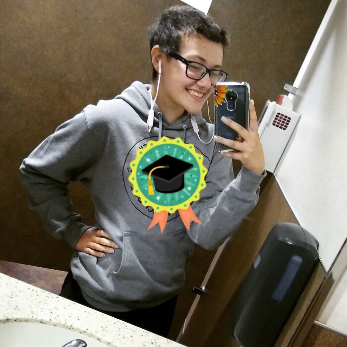 Hey, Mom. I'm Graduating High School Today. I've Survived Mental Illness, Trauma, Self Harm, Getting Kicked Out At 17, A R*pe, A S*icide Attempt And Numerous Heartbreaks During Hs. I May Be Graduating Late But I Honestly Thought I Was Gonna Be A HS Dropout. I Just Want Someone To Be Proud