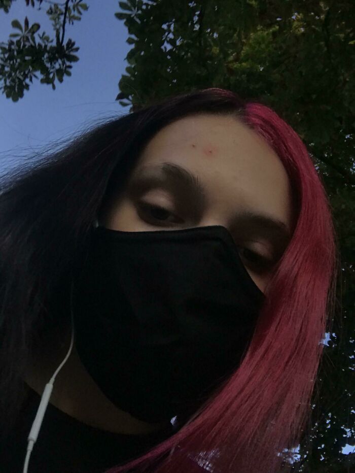 Hey Mama. I Got Up Today For The First Time In A Few Weeks.. I Took A Shower And Brushed Out The Knots In My Hair. I Changed My Clothes And Even Made Myself A Breakfast. Ive Been Clean For 5 Days Now, Thank You