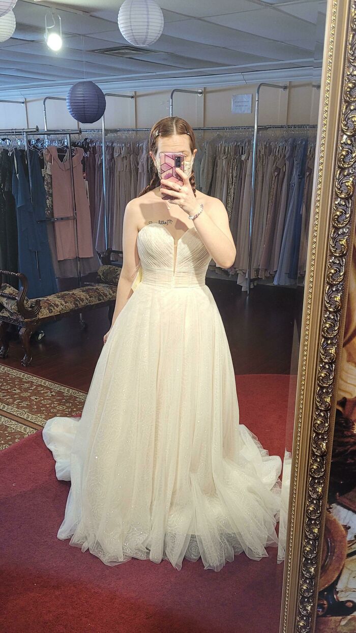 Mom, I Picked Up My Wedding Dress Today. My Heart Aches Knowing You Don't Want To Be At My Wedding And Will Never Be A Part Of My Life. I Hate You For Choosing My Abuser Over Me , But I Love You So Much It Hurts 