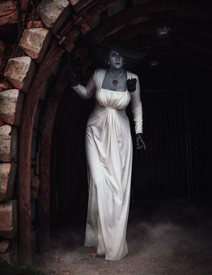 Person cosplaying Lady Dimitrescu from Resident Evil: Village
