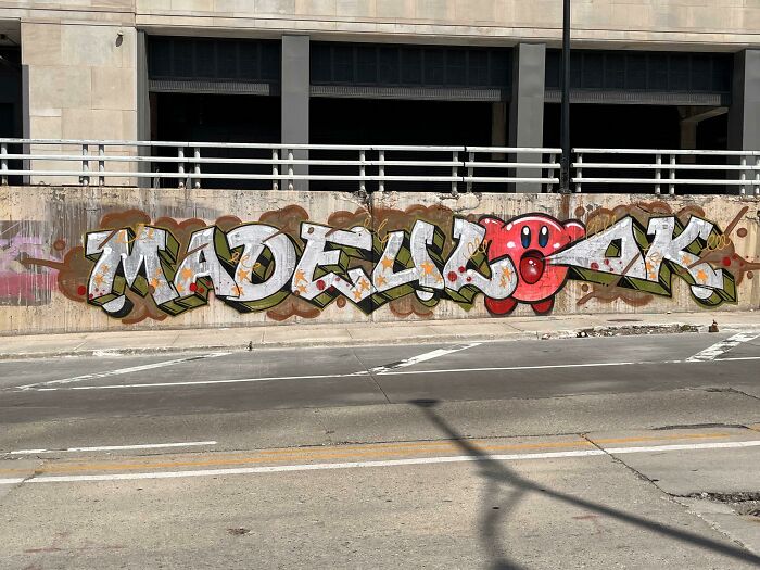 Made U Look (Chicago, Illinois)