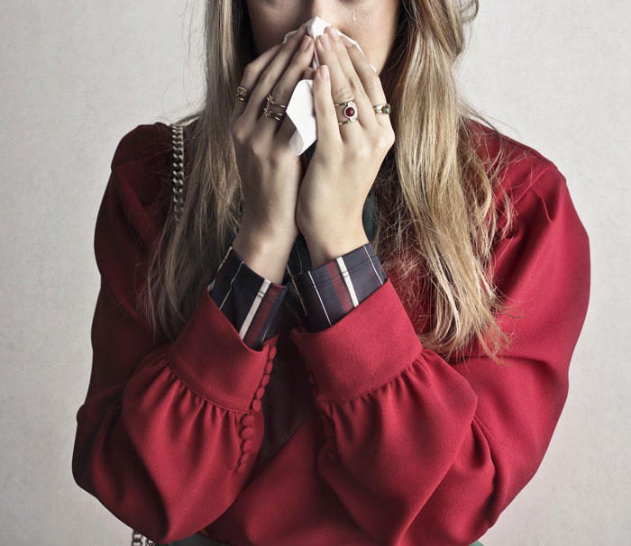 Plastic Surgeon Has Enough Of Aunt Bashing Her Profession And Idolizing Her Nurse Daughter, Viciously Mocks Both Of Them