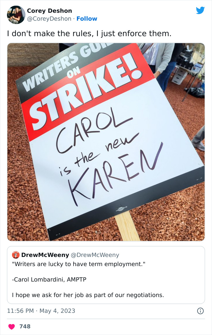 Funny-Writers-Strike-Signs-Twitter