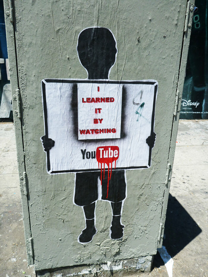 "What Screams 'I'm A Terrible Parent'?" (30 Answers)