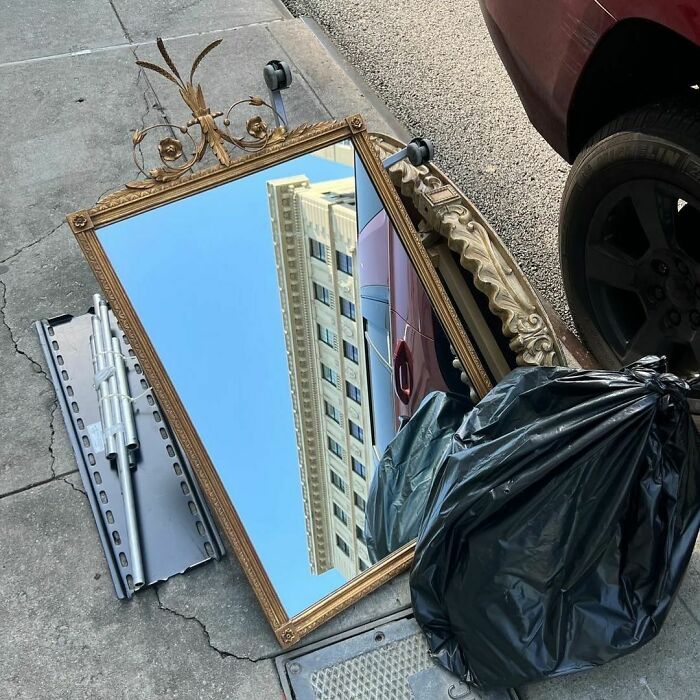 Gorgeous Mirror On 26 East 72nd St