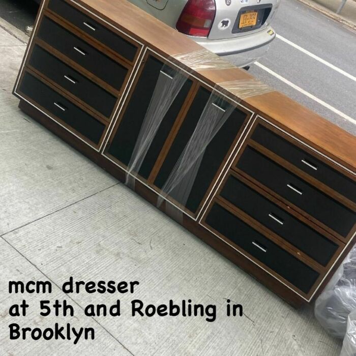 Guys… Only. In. New York