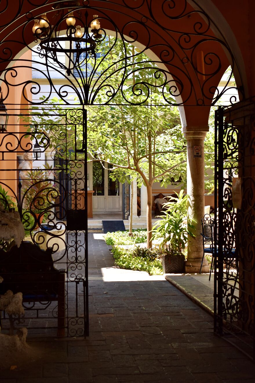 An Atrium Inside A Colonial Building
