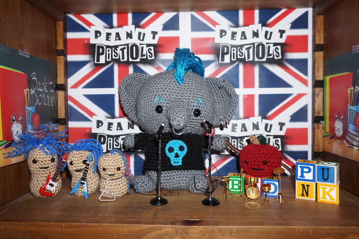 The Peanut Pistols - Not As Angry As The Sex Pistols But Just As Nutty ;>