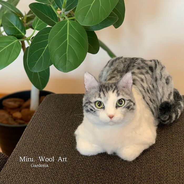 Hard To Believe These Animals Are Not Real But Made Of Wool (New Pics)