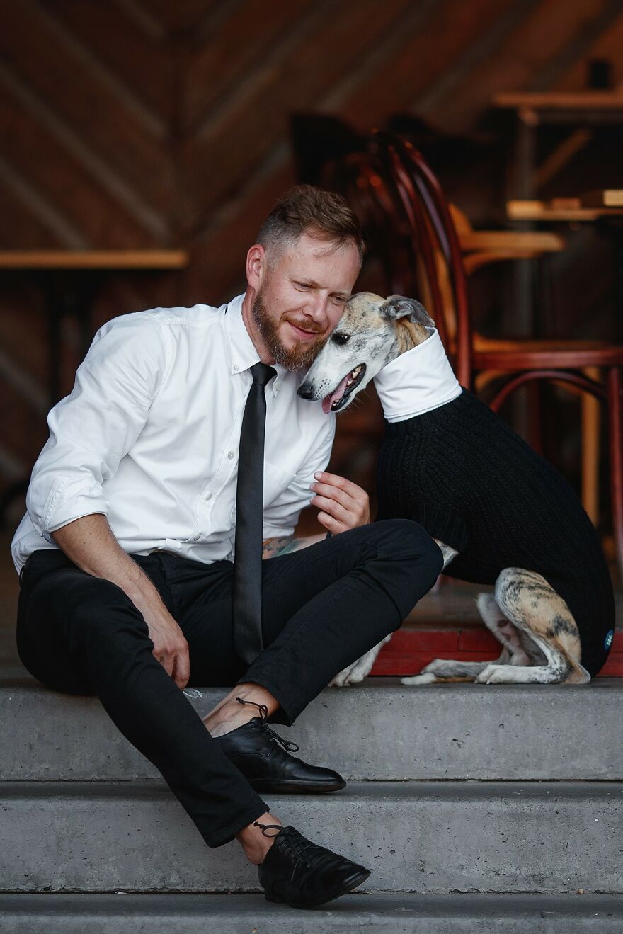 Here Are 11 Pics Of Owners And Their Dogs Dressed In The Same Style