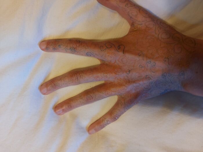 Not My Best, But I Recently Got Some New Pens And Did This. I Always Do Swirls, I Love Experimenting With The Colours