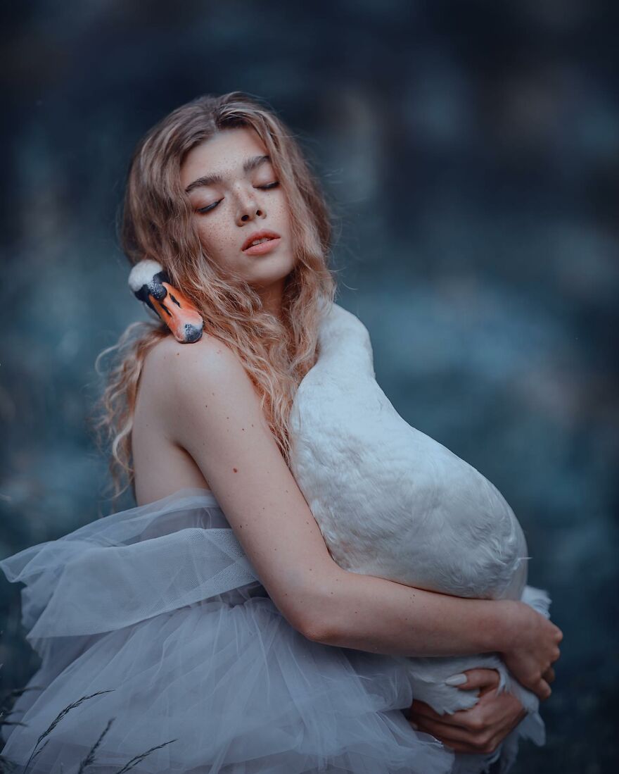 Meet The Magical World Of Anastasiya Dobrovolskaya (New Pics)