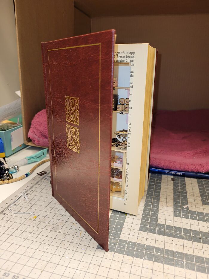 I Create Patisseries Hidden In A Plain Sight