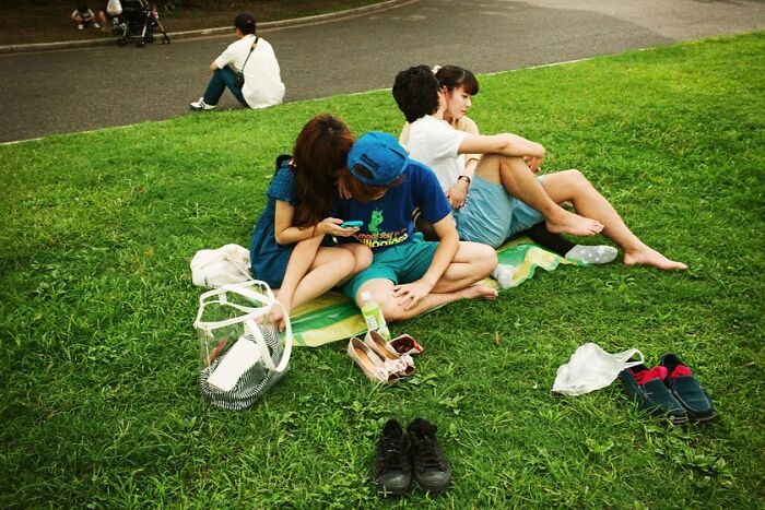 Shin Noguchi From Japan Shoots The Invisible Elements In Street Photography (New Pics)