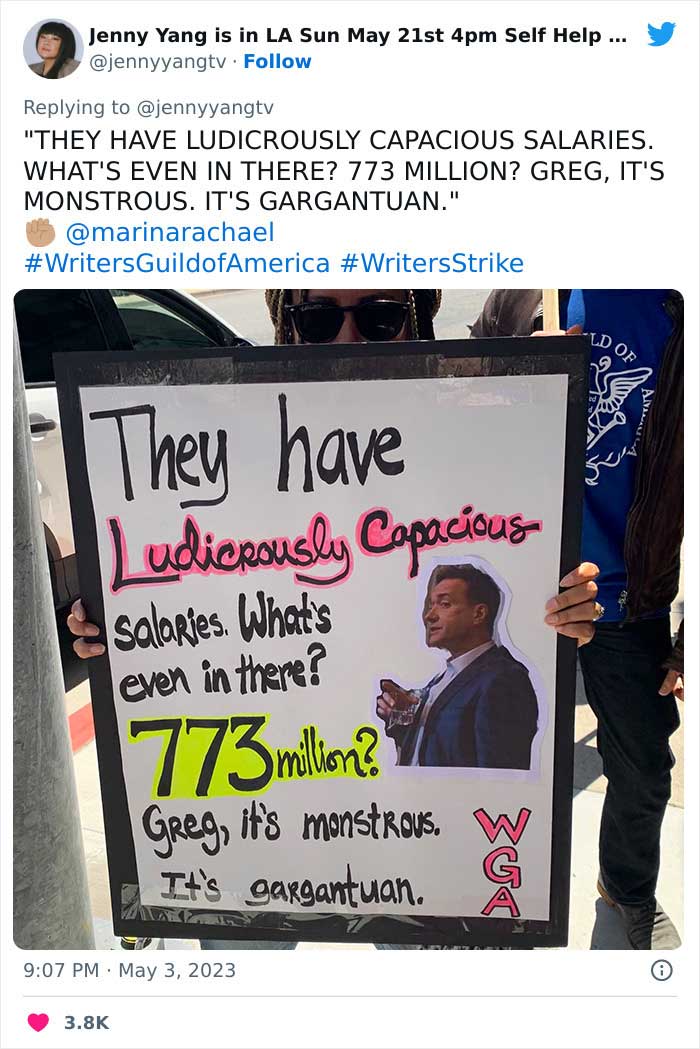Funny-Writers-Strike-Signs-Twitter