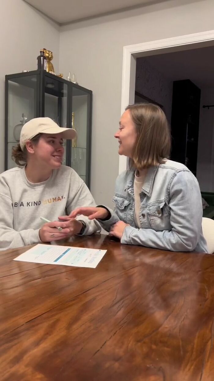 “Ways I Work With My Wife’s ADHD, Not Against It”: Couple’s Unique System For Sharing Household Chores Goes Viral On Instagram “Ways I Work With My Wife’s ADHD, Not Against It”: Couple’s Unique System For Sharing Household Chores Goes Viral On Instagram