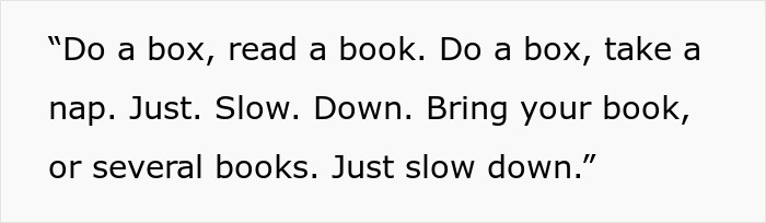Employee Gets Scolded For Reading At Work, Boss Changes Her Mind After Seeing How Scarily Fast That Employee Is At Work